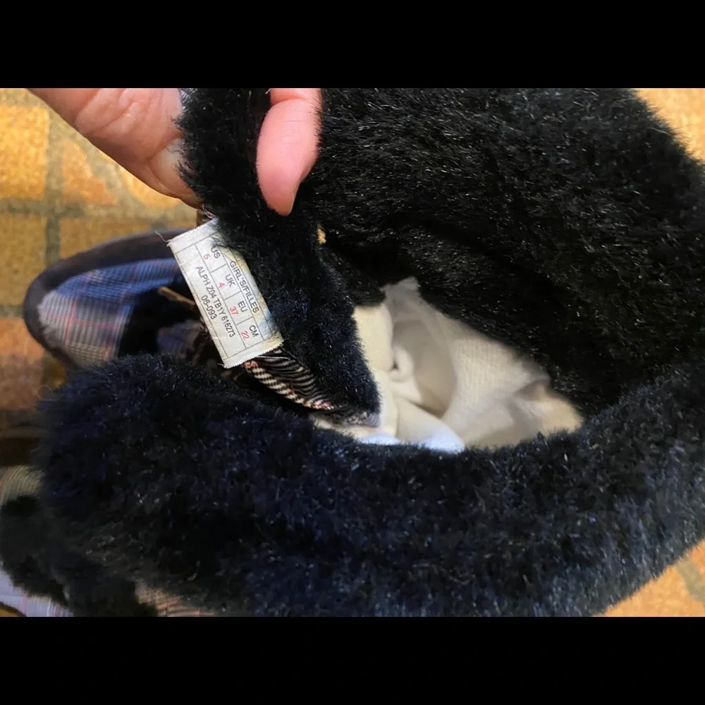The North Face plaid snow boots size 5